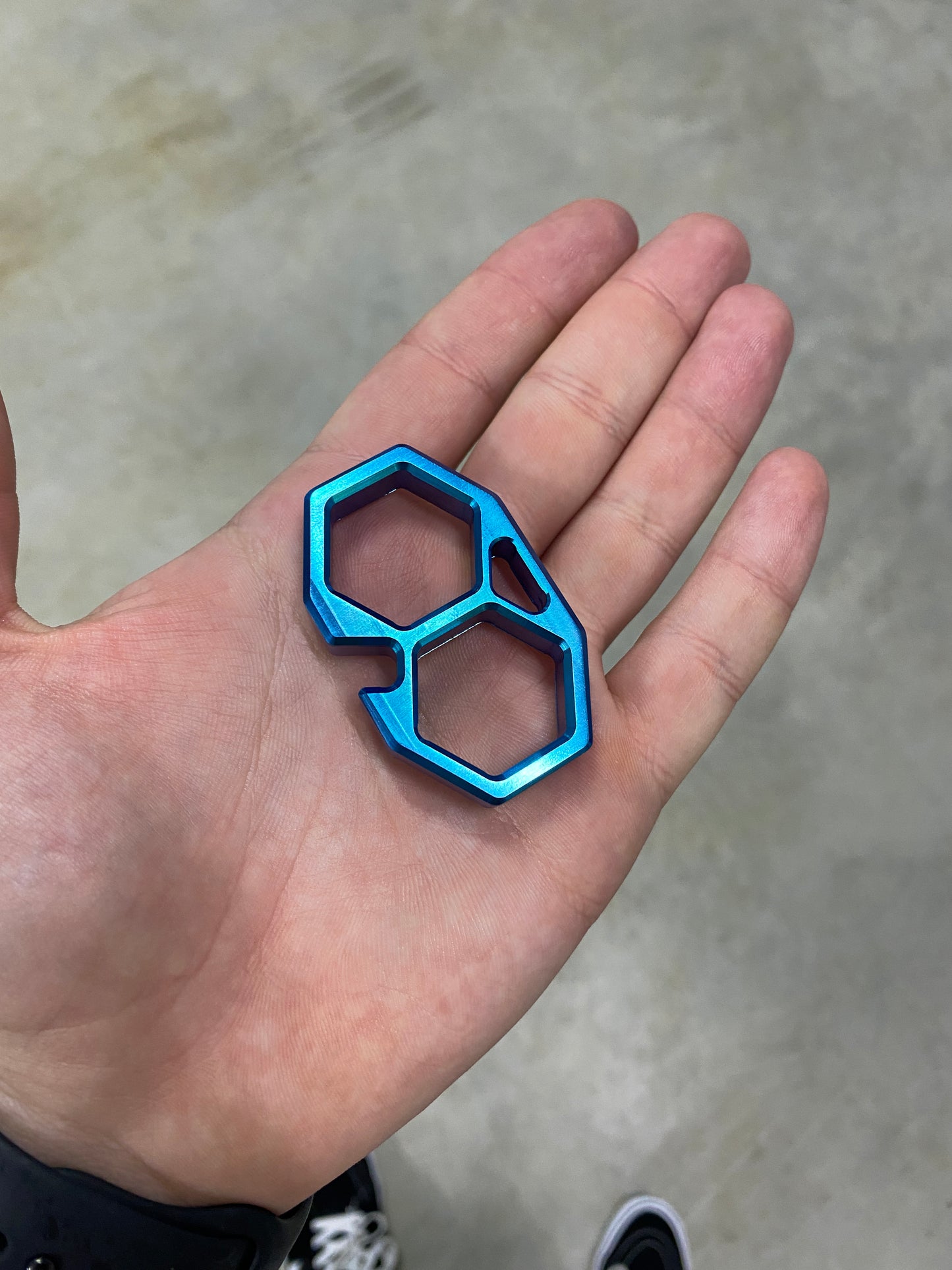 HEXA II | TITANIUM ANODIZED AQUAMARINE